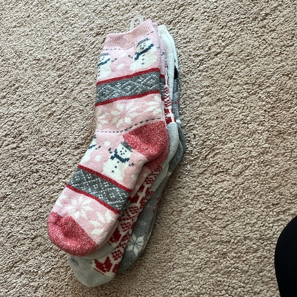 Cuddl duds plush 3 pack socks - Picture 3 of 3